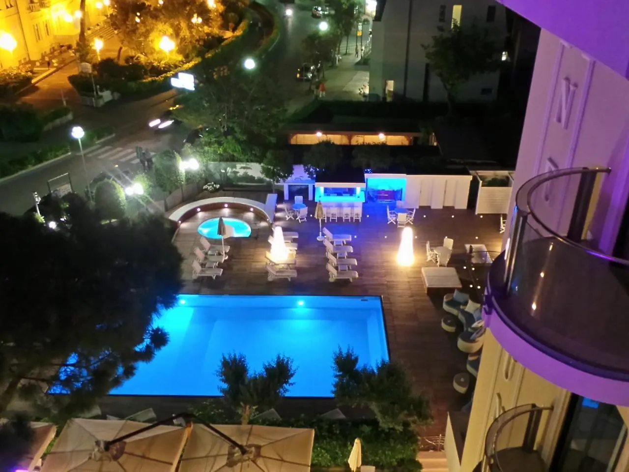 Hotel Nettuno Cervia 4*,