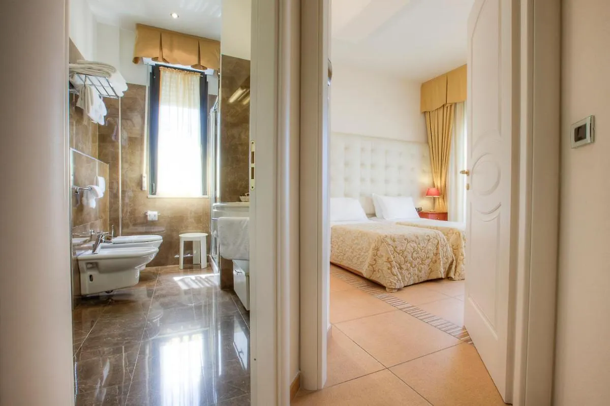 Hotel Nettuno Cervia 4*,
