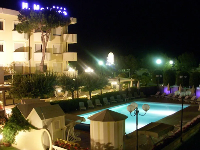 Hotel Nettuno Cervia 4*,  Italy