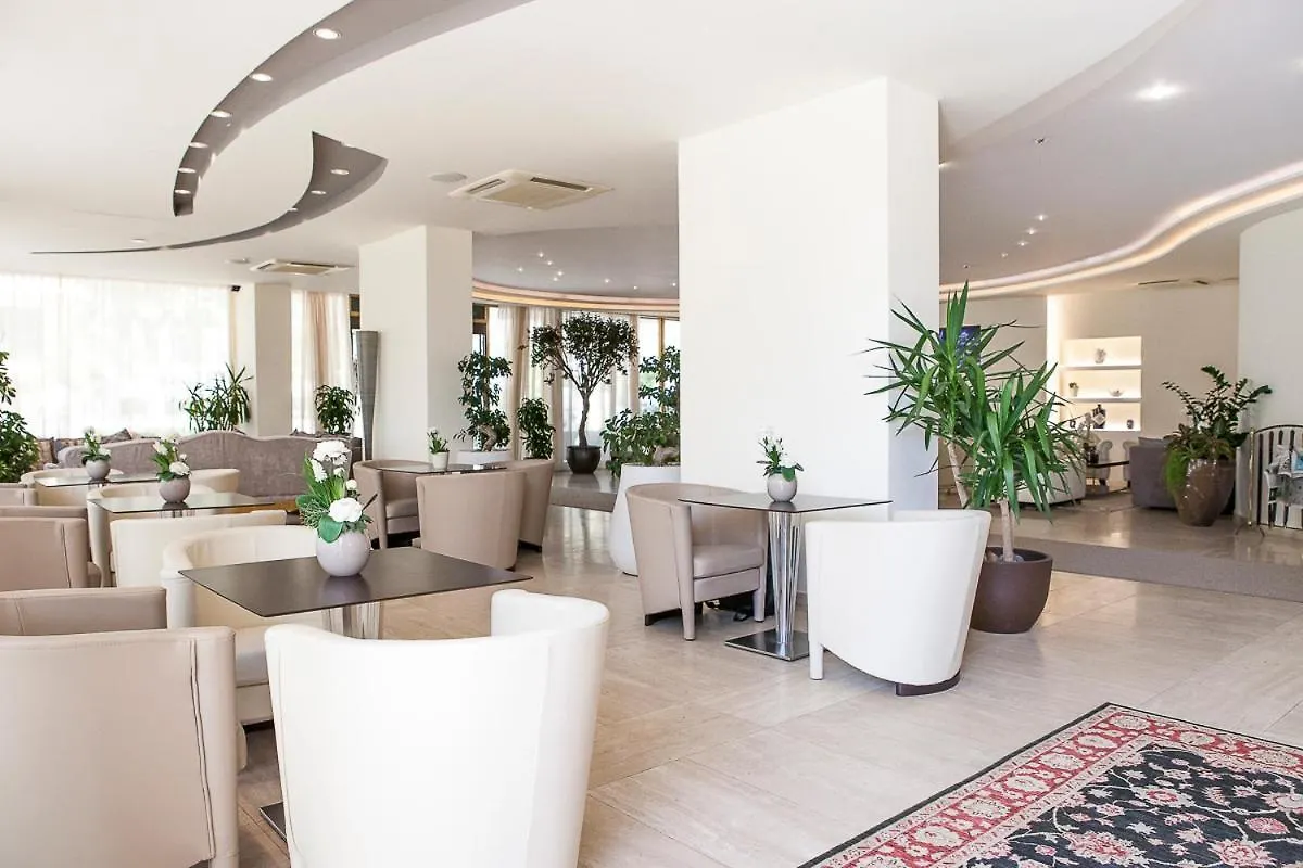 קרביה Hotel Nettuno