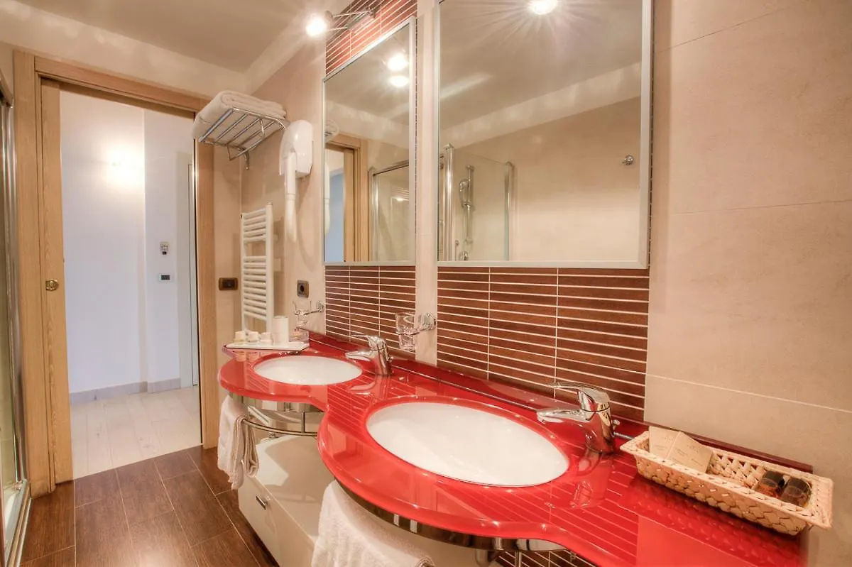 ****  קרביה Hotel Nettuno איטליה