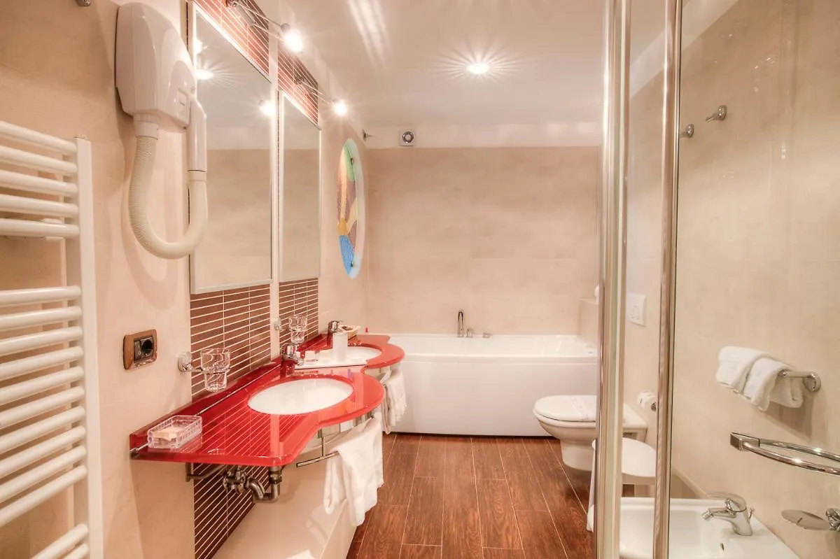 קרביה Hotel Nettuno